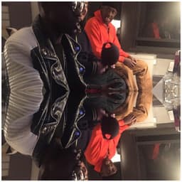 Art Dealer, Vol. 1 - Tha God Fahim